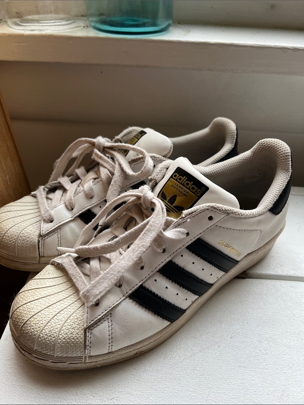adidas Kids Superstar Sneakers in White with Black size 5.5 or Women’s size 6.5